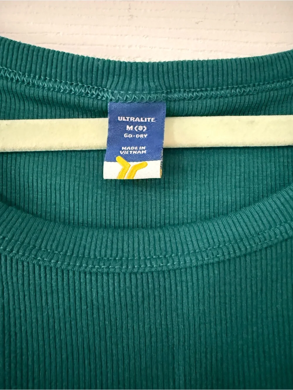 Old Navy Girls Emerald Green long sleeve ribbed crop top in a Medium (8)